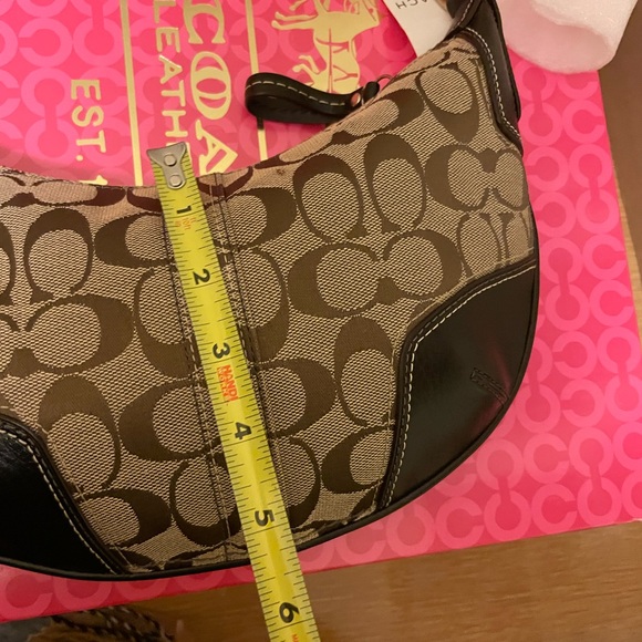 NWT Coach mint condition signature, small round hobo khaki with chestnut leather - Picture 2 of 8